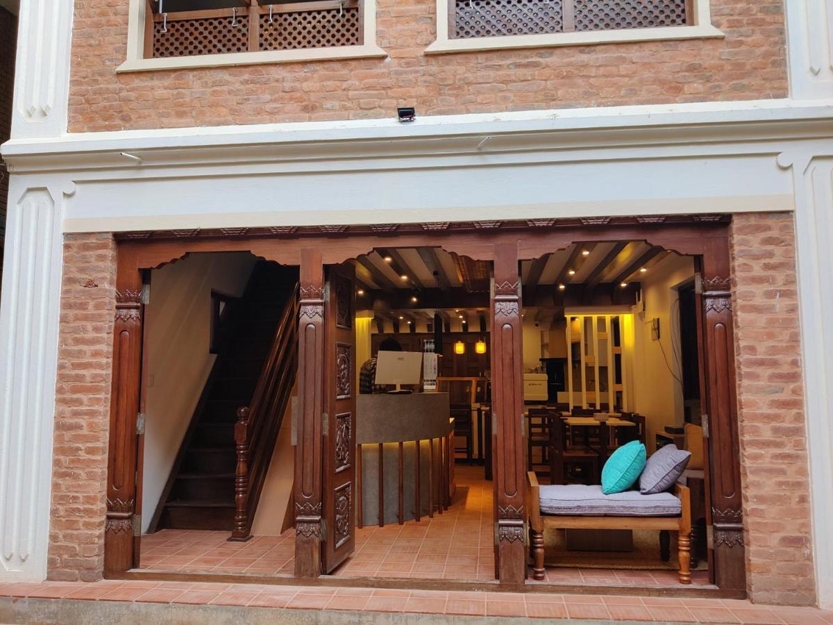 Karuna Hotel Patan Kathmandu Экстерьер фото